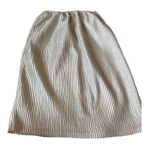 Women’s Vintage Ivory Pleated Elastic Waistline Skirt Size Medium.